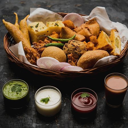 Oyo Hotel Convivial Paradise Shamsgarh Zewnętrze zdjęcie